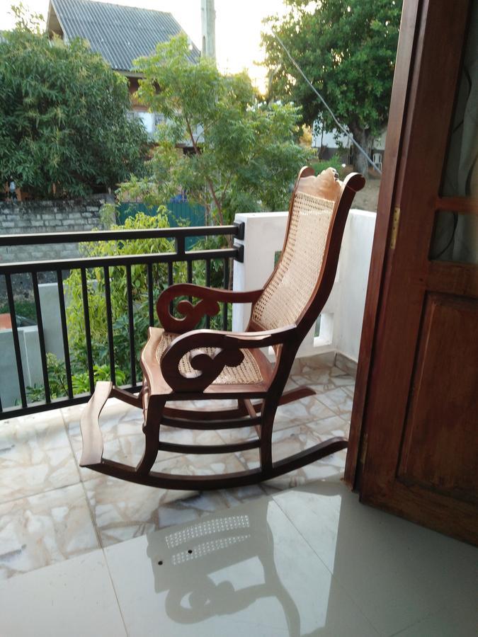 Villa Hilltop By Yehansa With Unlimited Fiber Wifi ヒッカドゥワ エクステリア 写真